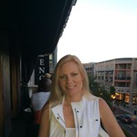 Staci Simmons Photo 5