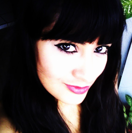 Yazmin Valencia Photo 11