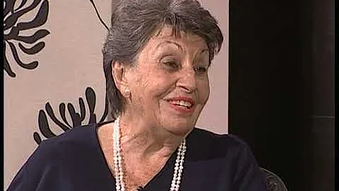 Lydia Armstrong Photo 27