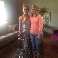 Lia Roberts Photo 4
