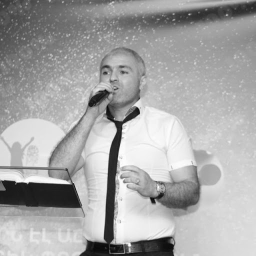 Artur Khachatryan Photo 7