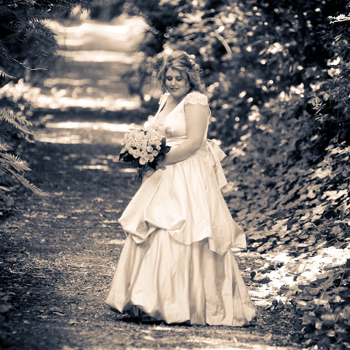Samantha Rowland Photo 14
