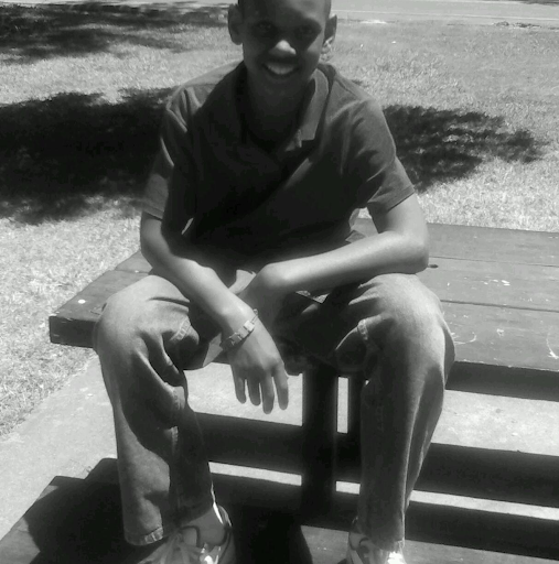 Elijah Bates Photo 8