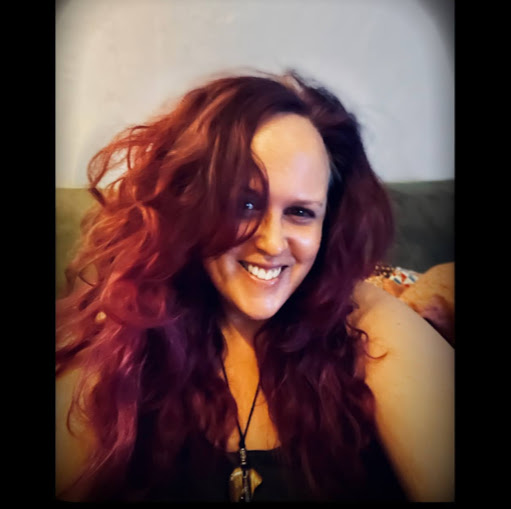 Stephanie Singer Photo 14