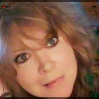 Lorraine Simon Photo 2