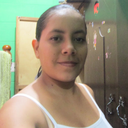 Maura Rivas Photo 9