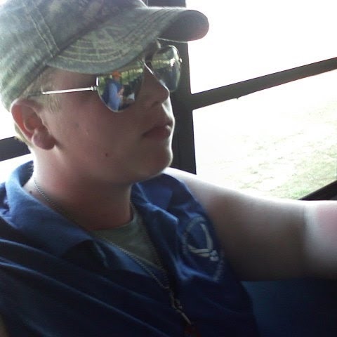 Ethan Murphy Photo 13