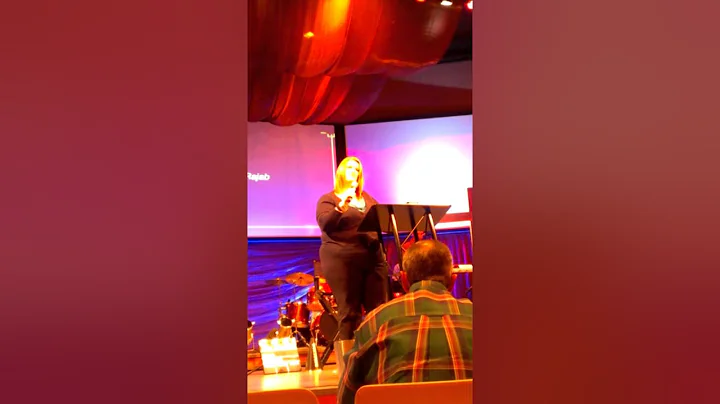 Valerie Hileman Photo 5