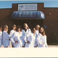 Nancy Maxwell Photo 4
