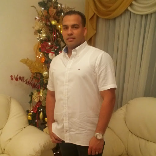 Marcos Moreno Photo 16