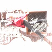 Caroline Fuchs Photo 8