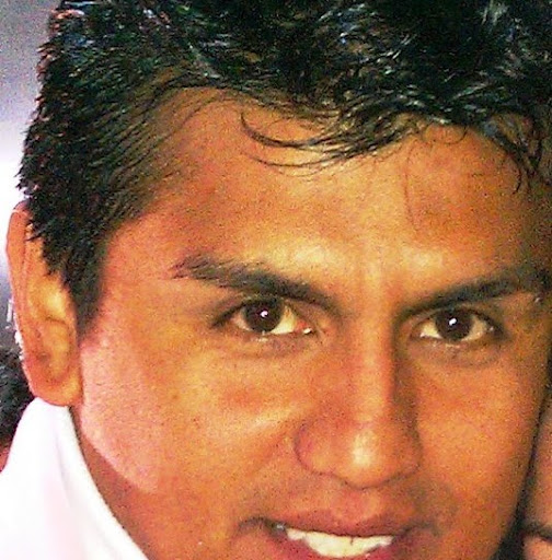 Roger Suarez Photo 12