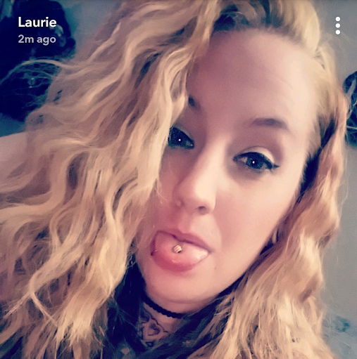Laurie Edwards Photo 15