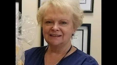 Deborah Bennett Photo 34