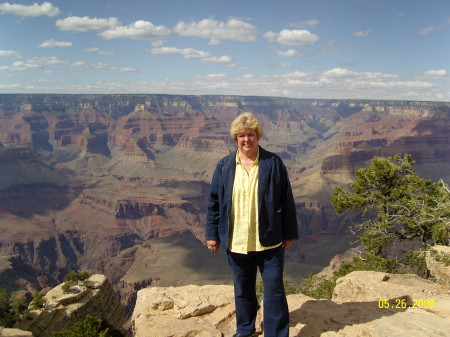 Ellen Roberts Photo 23