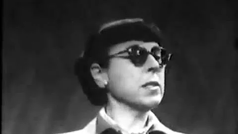 Edith Head Photo 14