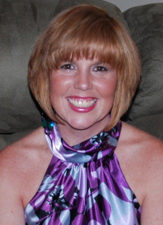Amy Thorne Photo 17