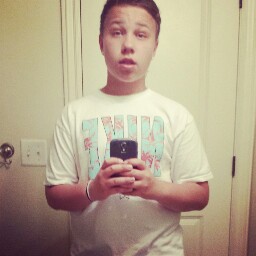 Chandler Davis Photo 14