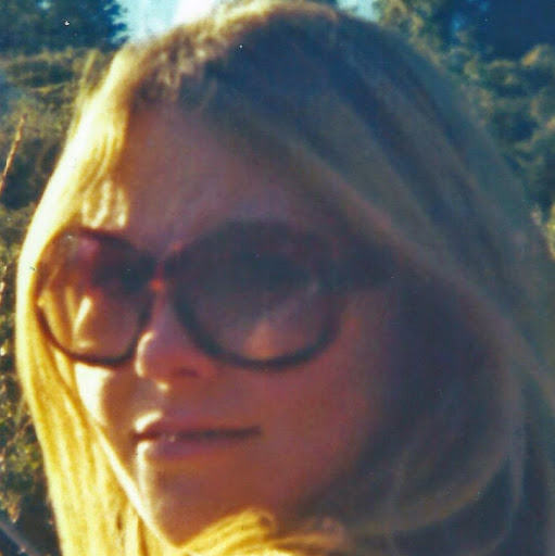 Lola Jones Photo 14