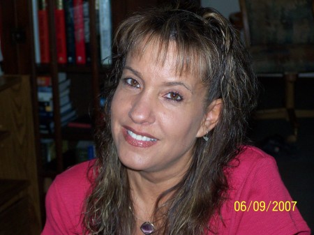 Michele Hanks Photo 9