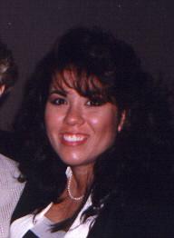 Angela Renner Photo 12