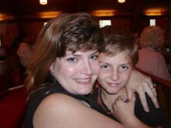 Julie Chatterton Photo 10