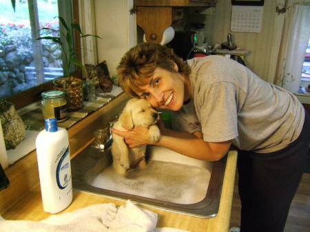 Holly Dewalt Photo 1