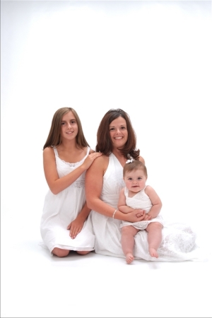 Angie Brooks Photo 17