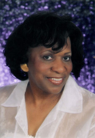Pauline Collier Photo 11