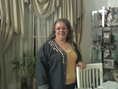 Barbara Daniels Photo 18