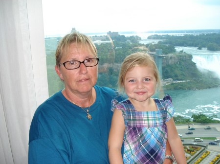 Renee Wolfe Photo 16
