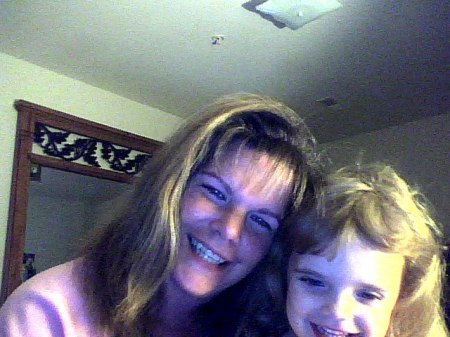 Elizabeth Fisher Photo 22