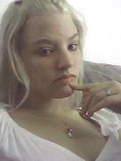 Ella Maynard Photo 12