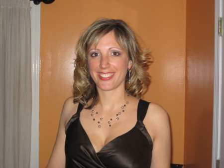 Shelley Desroches Photo 4